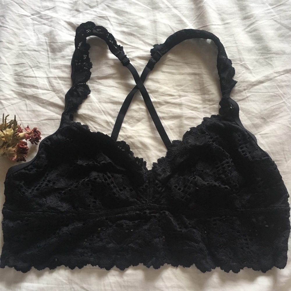 Cute black floral bralette - Picture 1 of 4